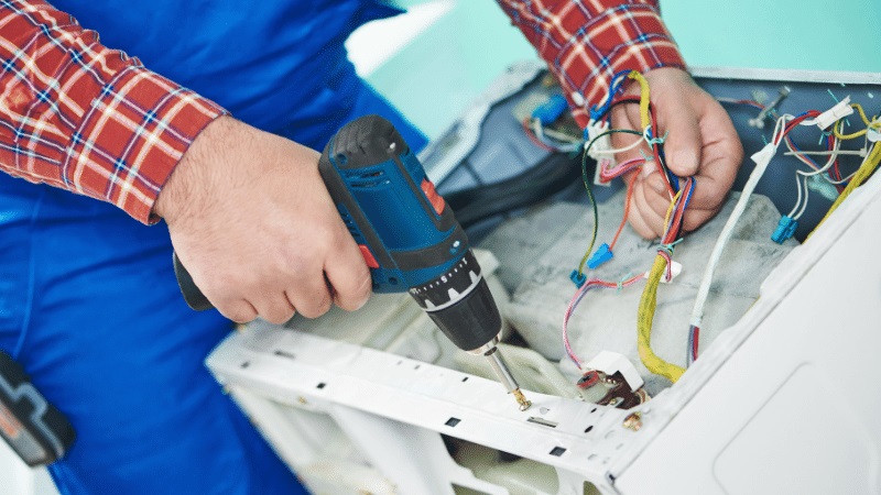 Etimesgut Mitsubishi Mitsubishi çamaşır makinesi kart tamiri – Su almama arızası orijinal parça ile giderildi. - Teknik servis örneği